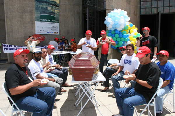 12012009_manifestacaocef_210.jpg