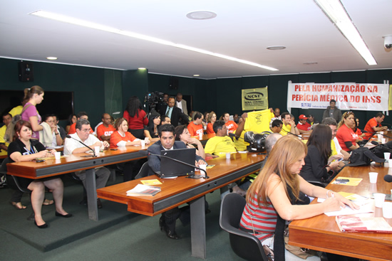 CEDOC-28042011_Audincia_Pblica_Percia_no_INSS_-_fotosGuina.G-03.015_16