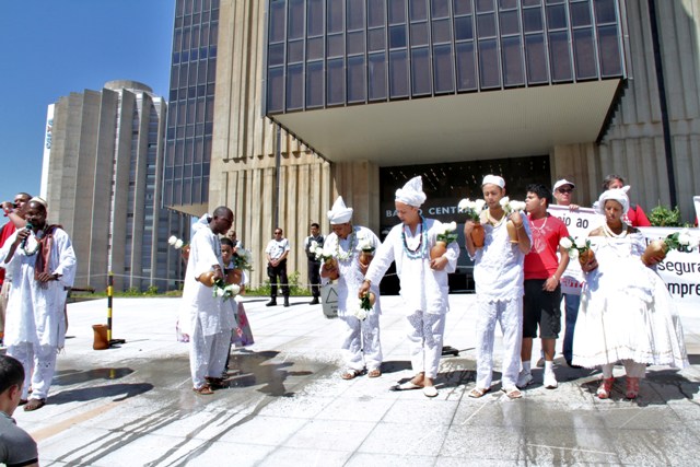 ed3CEDOC-16082011-Manifestao_Banco_Central_-FG_354