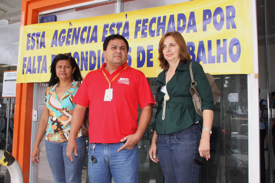 CEDOC-10112011-Fechamento_da_Ag._do_tau_na_706_norte_-_foto_Jefferson_Junior_13