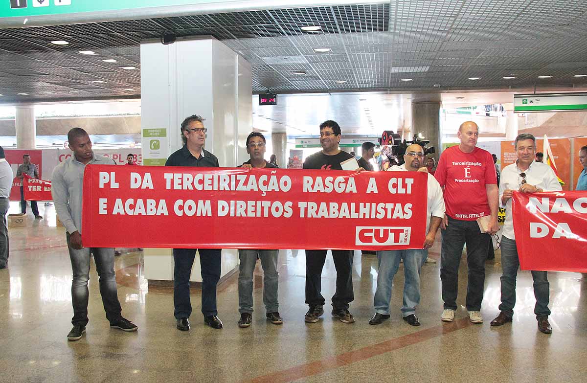 CEDOC-02072013 Manifestação CUT Aeroporto - fotosGuina 13