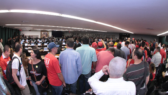 CEDOC-10072013 PL 4330 Plenário CCJ - fotosGuina 32